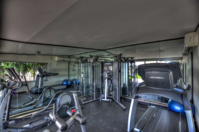 Las Iguanas 47 | Oceania