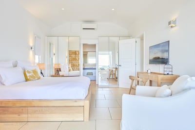 Luxury Villa Photo #38