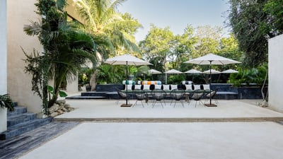 Luxury Villa Photo #7