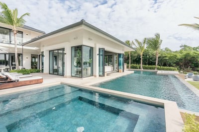 Luxury Villa Photo #9