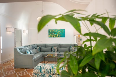 Luxury Villa Photo #16