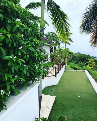 Luxury Villa Photo #6