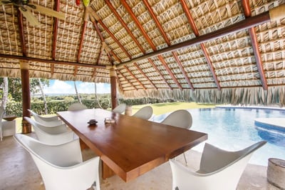 Luxury Villa Photo #15