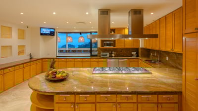 Luxury Villa Photo #29