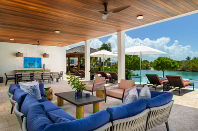 Luxury Villa Photo #12