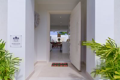 Luxury Villa Photo #9