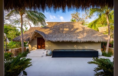 Luxury Villa Photo #28
