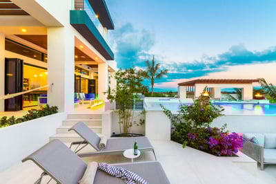 Luxury Villa Photo #11
