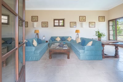 Luxury Villa Photo #15