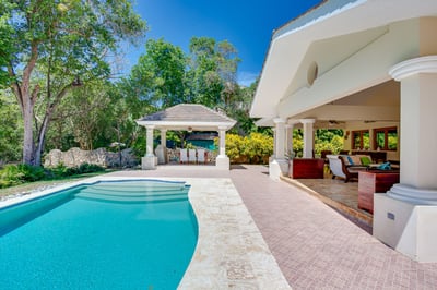 Luxury Villa Photo #4