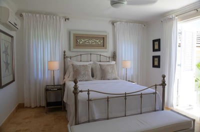 Luxury Villa Photo #13