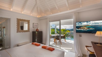 Luxury Villa Photo #50
