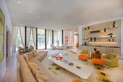 Luxury Villa Photo #19