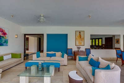 Luxury Villa Photo #19