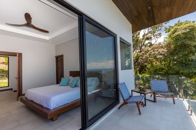 Luxury Villa Photo #35