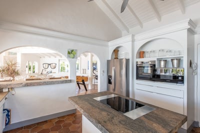 Luxury Villa Photo #18