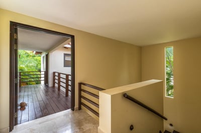 Luxury Villa Photo #35