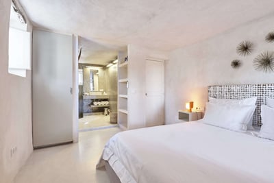 Luxury Villa Photo #34