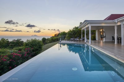 Luxury Villa Photo #8