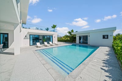 Luxury Villa Photo #2