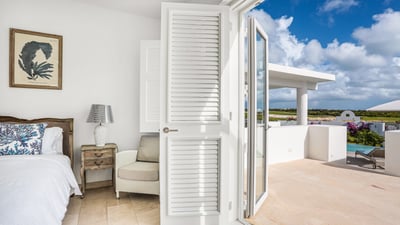 Luxury Villa Photo #35