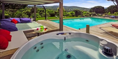Luxury Villa Photo #6