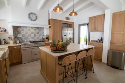 Luxury Villa Photo #8