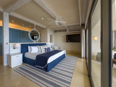 Luxury Villa Photo #25