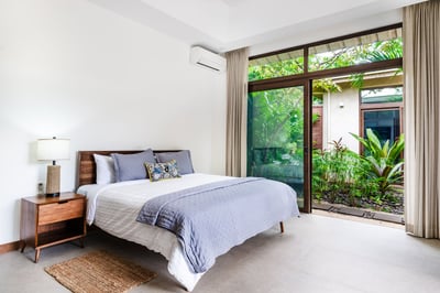 Luxury Villa Photo #43