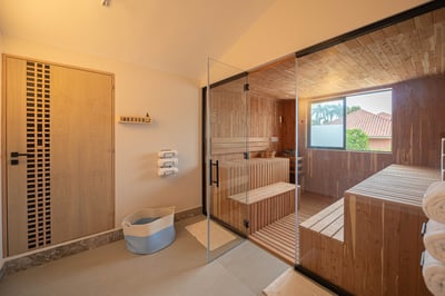 Luxury Villa Photo #19