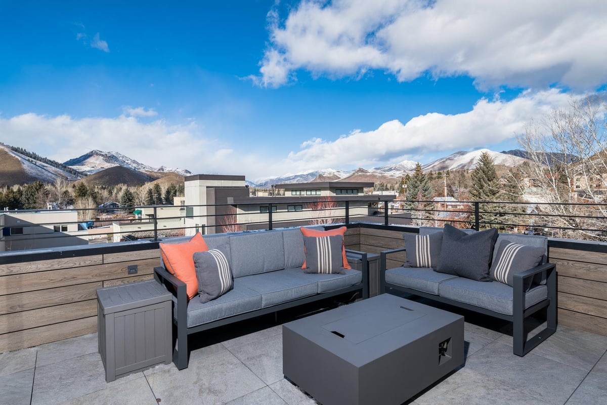 8th Street Luxury Townhome Unit 301