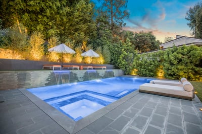 Luxury Villa Photo #4