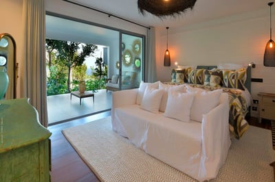 Luxury Villa Photo #5