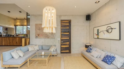 Luxury Villa Photo #31