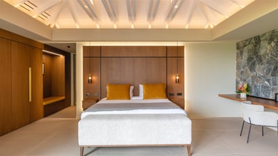 Luxury Villa Photo #26
