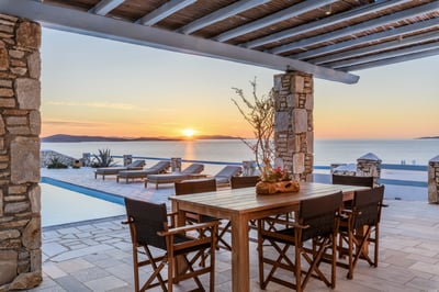 Luxury Villa Photo #14