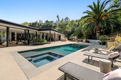 Luxury Villa Photo #10