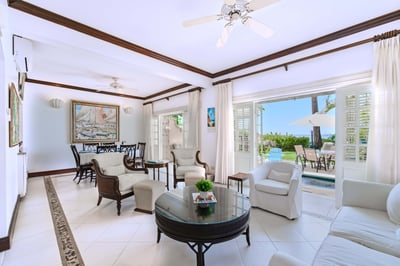 Luxury Villa Photo #5