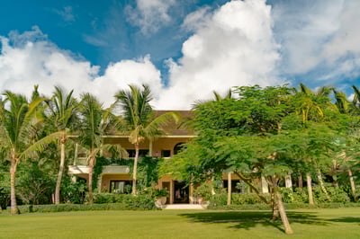 Luxury Villa Photo #2