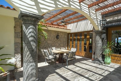 Luxury Villa Photo #11