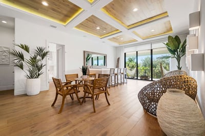Luxury Villa Photo #50