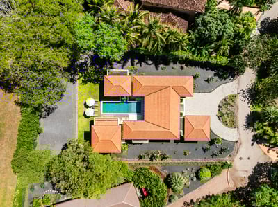 Luxury Villa Photo #43