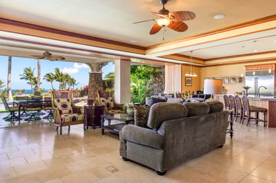 Luxury Villa Photo #16