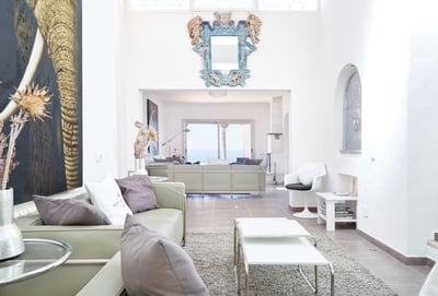 Luxury Villa Photo #16
