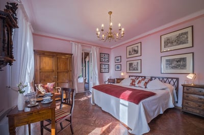 Luxury Villa Photo #27