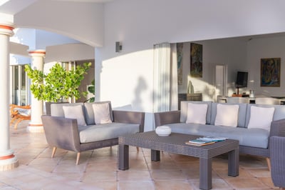 Luxury Villa Photo #22