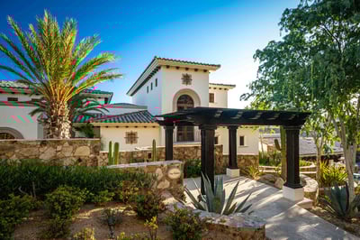 Luxury Villa Photo #22