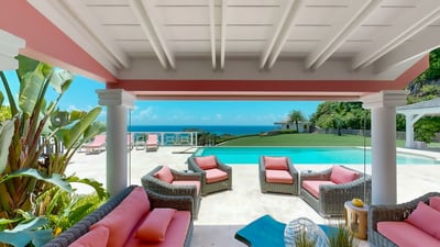 Luxury Villa Photo #17