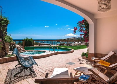 Luxury Villa Photo #15