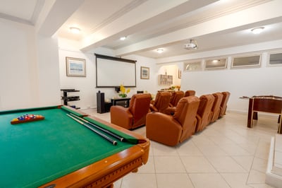 Luxury Villa Photo #11